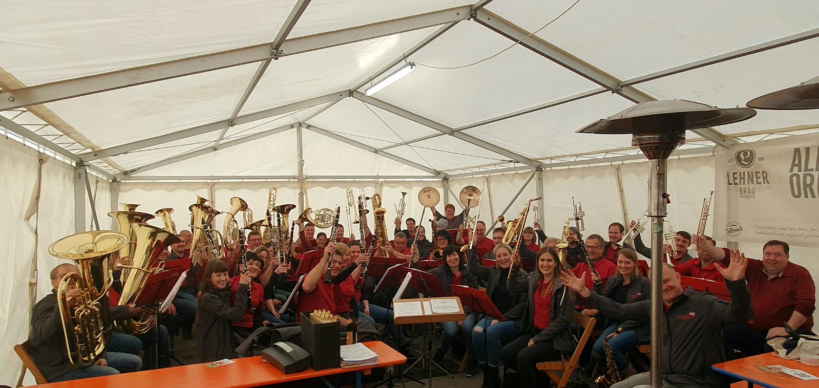 Maibaumstellen der FFW Binsdorf